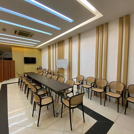 Bangi Business Hotel Kampong Sungai Ramal Dalam Eksteriør bilde