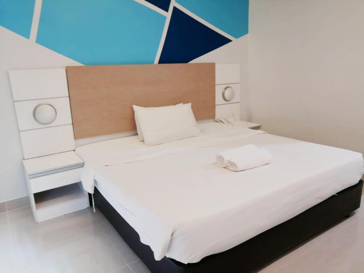 Bangi Business Hotel Kampong Sungai Ramal Dalam Eksteriør bilde